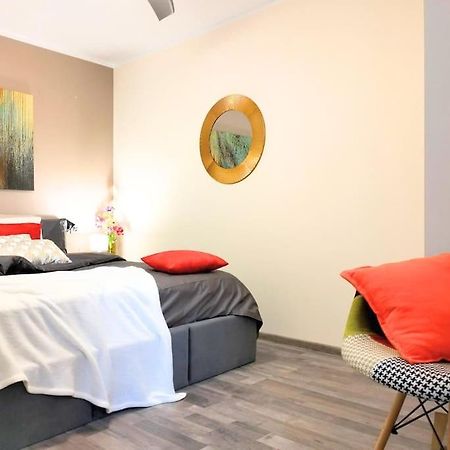 Residenza Santa Anastasia Free Parking Верона Екстериор снимка